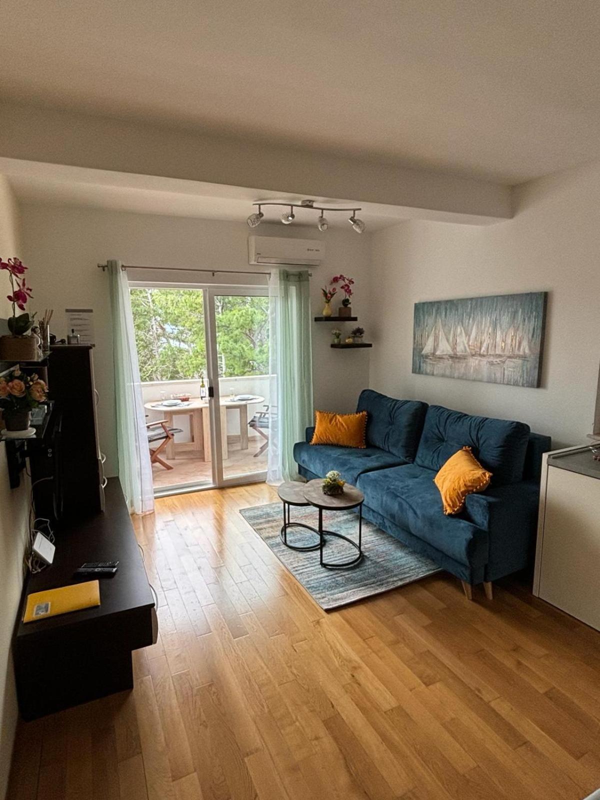 Apartment Eny Baška Voda Eksteriør billede
