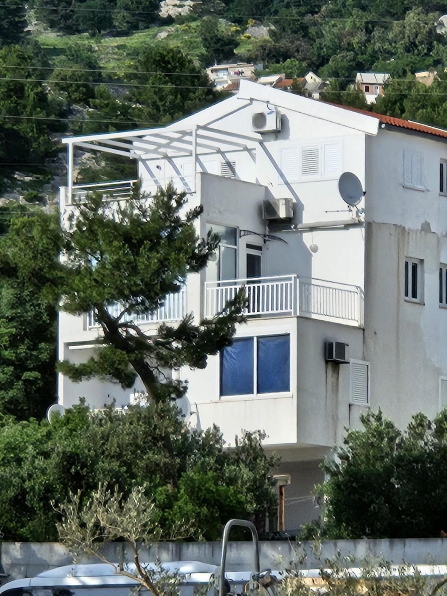 Apartment Eny Baška Voda Eksteriør billede