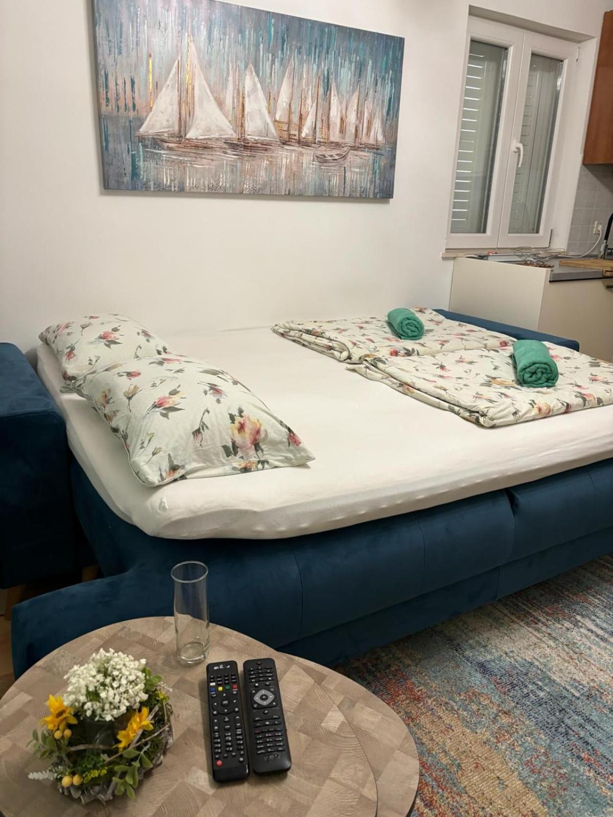 Apartment Eny Baška Voda Eksteriør billede